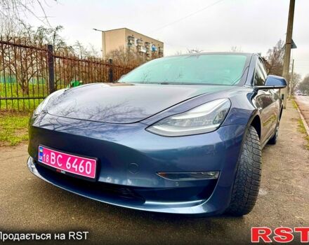 Сірий Тесла Модель 3, об'ємом двигуна 75 л та пробігом 125 тис. км за 18700 $, фото 1 на Automoto.ua
