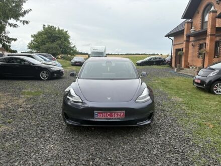 Тесла Модель 3 2018 в Луцке на Automoto.ua Серый Тесла Модель 3, объемом двигателя 0 л и пробегом 92 тыс. км за 15999 $, фото 1 на Automoto.ua