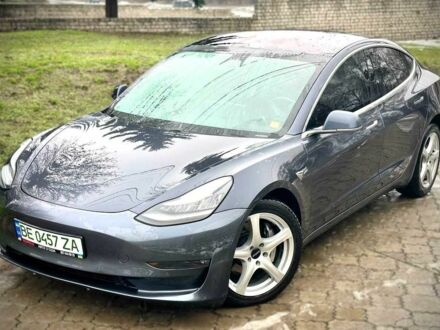 Серый Тесла Модель 3, объемом двигателя 0 л и пробегом 285 тыс. км за 14000 $, фото 1 на Automoto.ua