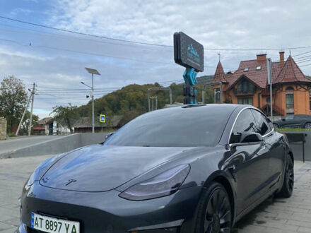 Тесла Модель 3 2018 у Івано-Франківську на Automoto.ua Сірий Тесла Модель 3, об'ємом двигуна 0 л та пробігом 119 тис. км за 16999 $, фото 1 на Automoto.ua