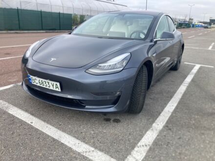 Тесла Модель 3 2018 у Львові на Automoto.ua Сірий Тесла Модель 3, об'ємом двигуна 0 л та пробігом 64 тис. км за 16490 $, фото 1 на Automoto.ua
