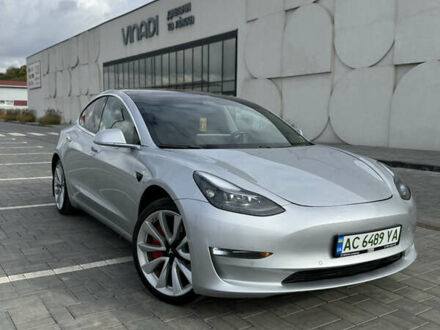 Серый Тесла Модель 3, объемом двигателя 0 л и пробегом 165 тыс. км за 15900 $, фото 1 на Automoto.ua