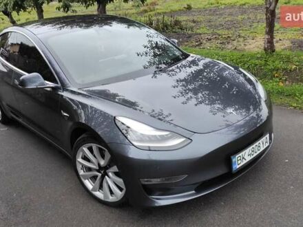 Тесла Модель 3 2018 у Рівному на Automoto.ua Сірий Тесла Модель 3, об'ємом двигуна 0 л та пробігом 147 тис. км за 16550 $, фото 1 на Automoto.ua