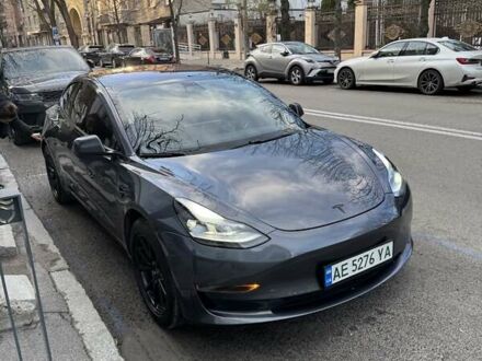 Тесла Модель 3 2018 у Дніпро (Дніпропетровську) на Automoto.ua Сірий Тесла Модель 3, об'ємом двигуна 0 л та пробігом 88 тис. км за 19500 $, фото 1 на Automoto.ua