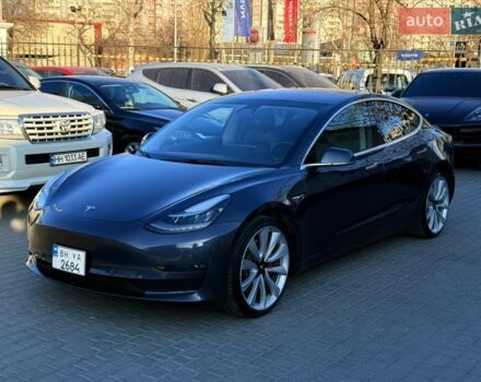 Серый Тесла Модель 3, объемом двигателя 0 л и пробегом 98 тыс. км за 17100 $, фото 1 на Automoto.ua