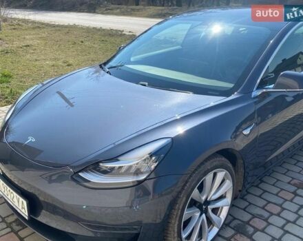 Сірий Тесла Модель 3, об'ємом двигуна 0 л та пробігом 93 тис. км за 19850 $, фото 1 на Automoto.ua