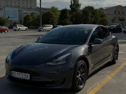 Серый Тесла Модель 3, объемом двигателя 0 л и пробегом 137 тыс. км за 16000 $, фото 1 на Automoto.ua