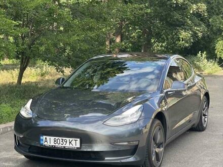 Тесла Модель 3 2018 у Києві на Automoto.ua Сірий Тесла Модель 3, об'ємом двигуна 0 л та пробігом 94 тис. км за 18000 $, фото 1 на Automoto.ua