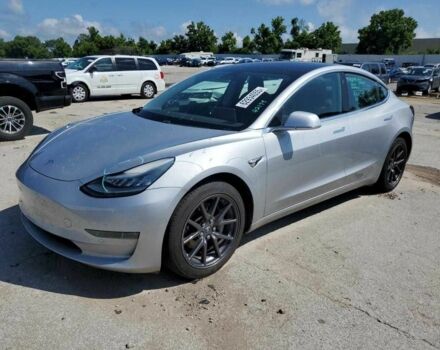 Сірий Тесла Модель 3, об'ємом двигуна 0 л та пробігом 56 тис. км за 5600 $, фото 1 на Automoto.ua