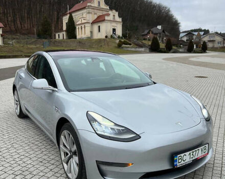 Серый Тесла Модель 3, объемом двигателя 0 л и пробегом 167 тыс. км за 18500 $, фото 1 на Automoto.ua
