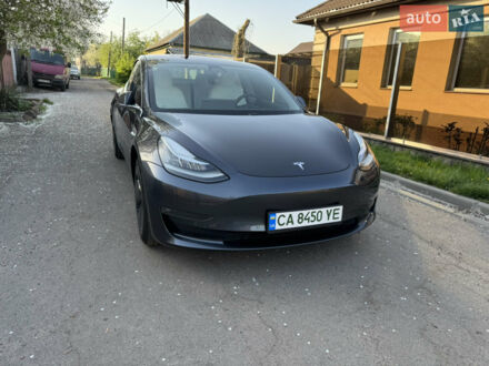 Серый Тесла Модель 3, объемом двигателя 0 л и пробегом 92 тыс. км за 22500 $, фото 1 на Automoto.ua