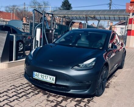 Серый Тесла Модель 3, объемом двигателя 0 л и пробегом 148 тыс. км за 17300 $, фото 1 на Automoto.ua