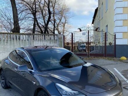 Серый Тесла Модель 3, объемом двигателя 0 л и пробегом 130 тыс. км за 17000 $, фото 1 на Automoto.ua