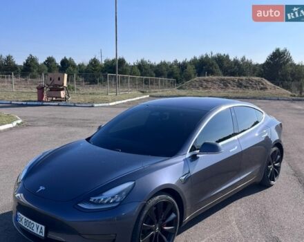 Серый Тесла Модель 3, объемом двигателя 0 л и пробегом 112 тыс. км за 15999 $, фото 1 на Automoto.ua