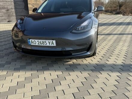 Серый Тесла Модель 3, объемом двигателя 0 л и пробегом 122 тыс. км за 15490 $, фото 1 на Automoto.ua