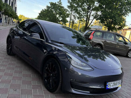 Серый Тесла Модель 3, объемом двигателя 0 л и пробегом 73 тыс. км за 17000 $, фото 1 на Automoto.ua
