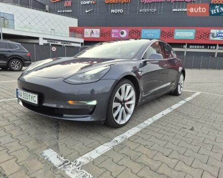 Сірий Тесла Модель 3, об'ємом двигуна 0 л та пробігом 98 тис. км за 19999 $, фото 1 на Automoto.ua