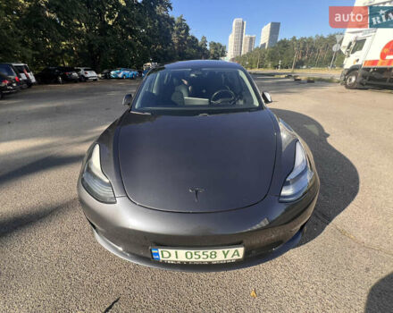 Серый Тесла Модель 3, объемом двигателя 0 л и пробегом 133 тыс. км за 18500 $, фото 1 на Automoto.ua