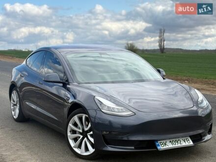 Сірий Тесла Модель 3, об'ємом двигуна 0 л та пробігом 151 тис. км за 15000 $, фото 1 на Automoto.ua