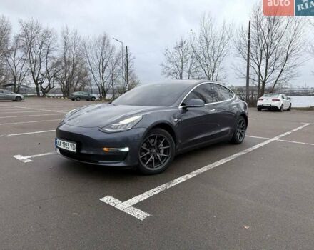 Серый Тесла Модель 3, объемом двигателя 0 л и пробегом 124 тыс. км за 14990 $, фото 1 на Automoto.ua