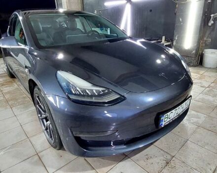 Серый Тесла Модель 3, объемом двигателя 0 л и пробегом 112 тыс. км за 19100 $, фото 1 на Automoto.ua