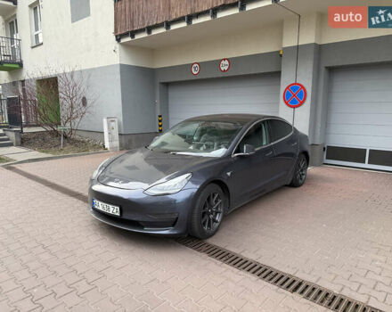 Сірий Тесла Модель 3, об'ємом двигуна 0 л та пробігом 184 тис. км за 16500 $, фото 1 на Automoto.ua