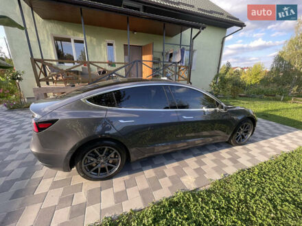 Тесла Модель 3 2018 у Львові на Automoto.ua Сірий Тесла Модель 3, об'ємом двигуна 0 л та пробігом 36 тис. км за 18800 $, фото 1 на Automoto.ua