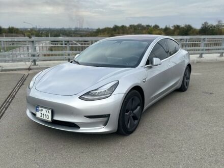 Тесла Модель 3 2018 у Запоріжжя на Automoto.ua Сірий Тесла Модель 3, об'ємом двигуна 0 л та пробігом 165 тис. км за 17800 $, фото 1 на Automoto.ua
