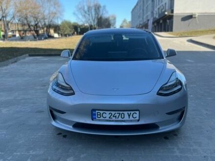 Серый Тесла Модель 3, объемом двигателя 0 л и пробегом 187 тыс. км за 14300 $, фото 1 на Automoto.ua