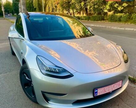 Сірий Тесла Модель 3, об'ємом двигуна 0 л та пробігом 84 тис. км за 18900 $, фото 1 на Automoto.ua