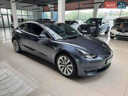 Тесла Модель 3 2018 в Хмельницком на Automoto.ua Серый Тесла Модель 3, объемом двигателя 0 л и пробегом 53 тыс. км за 15999 $, фото 1 на Automoto.ua