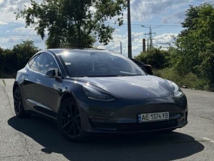 Сірий Тесла Модель 3, об'ємом двигуна 0 л та пробігом 200 тис. км за 16400 $, фото 1 на Automoto.ua