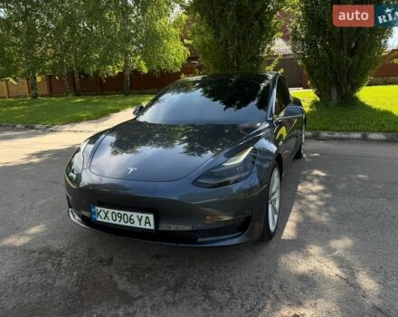 Серый Тесла Модель 3, объемом двигателя 0 л и пробегом 180 тыс. км за 16900 $, фото 1 на Automoto.ua