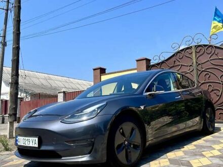 Тесла Модель 3 2018 в Белой Церкве на Automoto.ua Серый Тесла Модель 3, объемом двигателя 0 л и пробегом 70 тыс. км за 26900 $, фото 1 на Automoto.ua