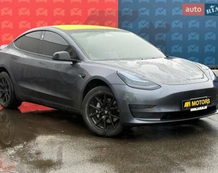 Серый Тесла Модель 3, объемом двигателя 0 л и пробегом 162 тыс. км за 13999 $, фото 1 на Automoto.ua