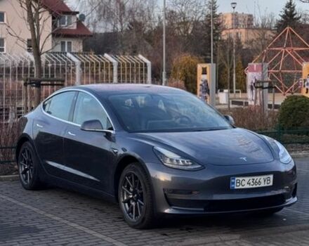 Серый Тесла Модель 3, объемом двигателя 0 л и пробегом 136 тыс. км за 16100 $, фото 1 на Automoto.ua