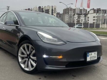 Серый Тесла Модель 3, объемом двигателя 0 л и пробегом 145 тыс. км за 15900 $, фото 1 на Automoto.ua
