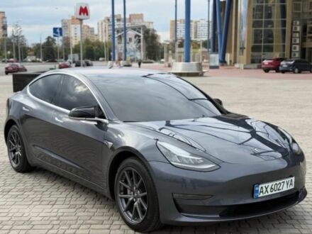 Серый Тесла Модель 3, объемом двигателя 0 л и пробегом 190 тыс. км за 16800 $, фото 1 на Automoto.ua