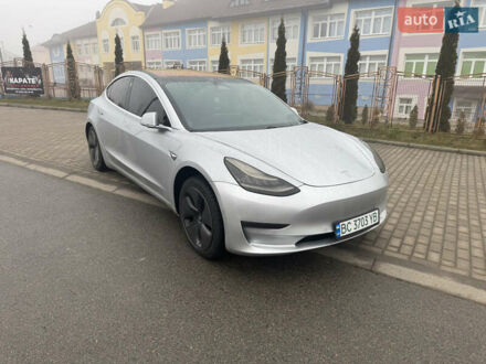 Серый Тесла Модель 3, объемом двигателя 0 л и пробегом 165 тыс. км за 16400 $, фото 1 на Automoto.ua