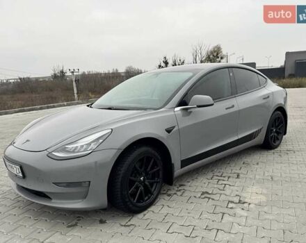 Сірий Тесла Модель 3, об'ємом двигуна 0 л та пробігом 201 тис. км за 11657 $, фото 1 на Automoto.ua