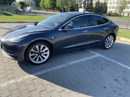 Серый Тесла Модель 3, объемом двигателя 0 л и пробегом 124 тыс. км за 16900 $, фото 1 на Automoto.ua