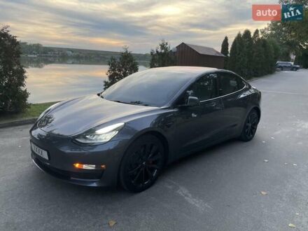 Тесла Модель 3 2018 у Кропивницькому (Кіровограді) на Automoto.ua Сірий Тесла Модель 3, об'ємом двигуна 0 л та пробігом 42 тис. км за 18999 $, фото 1 на Automoto.ua