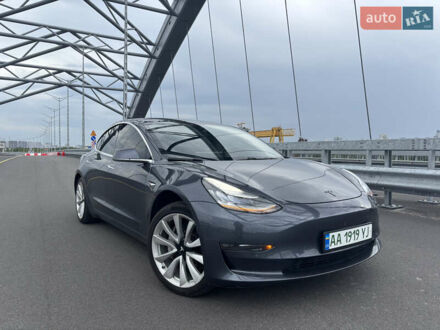 Сірий Тесла Модель 3, об'ємом двигуна 0 л та пробігом 120 тис. км за 14700 $, фото 1 на Automoto.ua