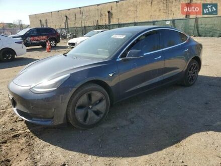 Тесла Модель 3 2019 в Львове на Automoto.ua Серый Тесла Модель 3, объемом двигателя 0 л и пробегом 105 тыс. км за 3000 $, фото 1 на Automoto.ua