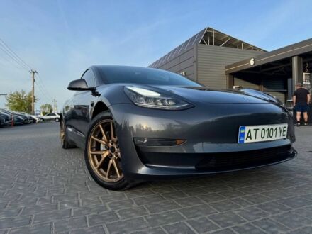 Сірий Тесла Модель 3, об'ємом двигуна 0 л та пробігом 93 тис. км за 20900 $, фото 1 на Automoto.ua