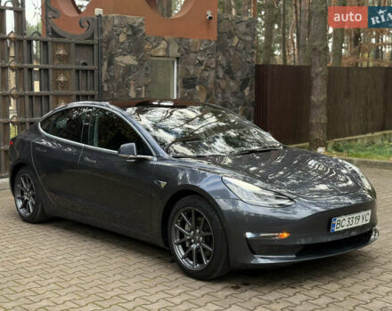 Серый Тесла Модель 3, объемом двигателя 0 л и пробегом 108 тыс. км за 18800 $, фото 1 на Automoto.ua