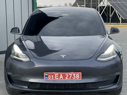 Тесла Модель 3 2019 у Луцьку на Automoto.ua Сірий Тесла Модель 3, об'ємом двигуна 0 л та пробігом 118 тис. км за 17800 $, фото 1 на Automoto.ua