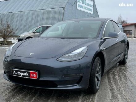 Тесла Модель 3 2019 в Львове на Automoto.ua Серый Тесла Модель 3, объемом двигателя 0 л и пробегом 126 тыс. км за 20490 $, фото 1 на Automoto.ua