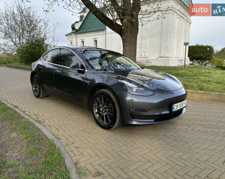 Серый Тесла Модель 3, объемом двигателя 0 л и пробегом 69 тыс. км за 20300 $, фото 1 на Automoto.ua