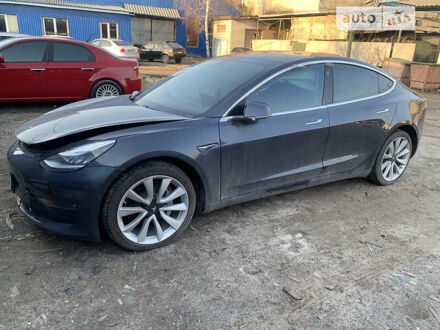 Тесла Модель 3 2019 в Харькове на Automoto.ua Серый Тесла Модель 3, объемом двигателя 0 л и пробегом 15 тыс. км за 19950 $, фото 1 на Automoto.ua